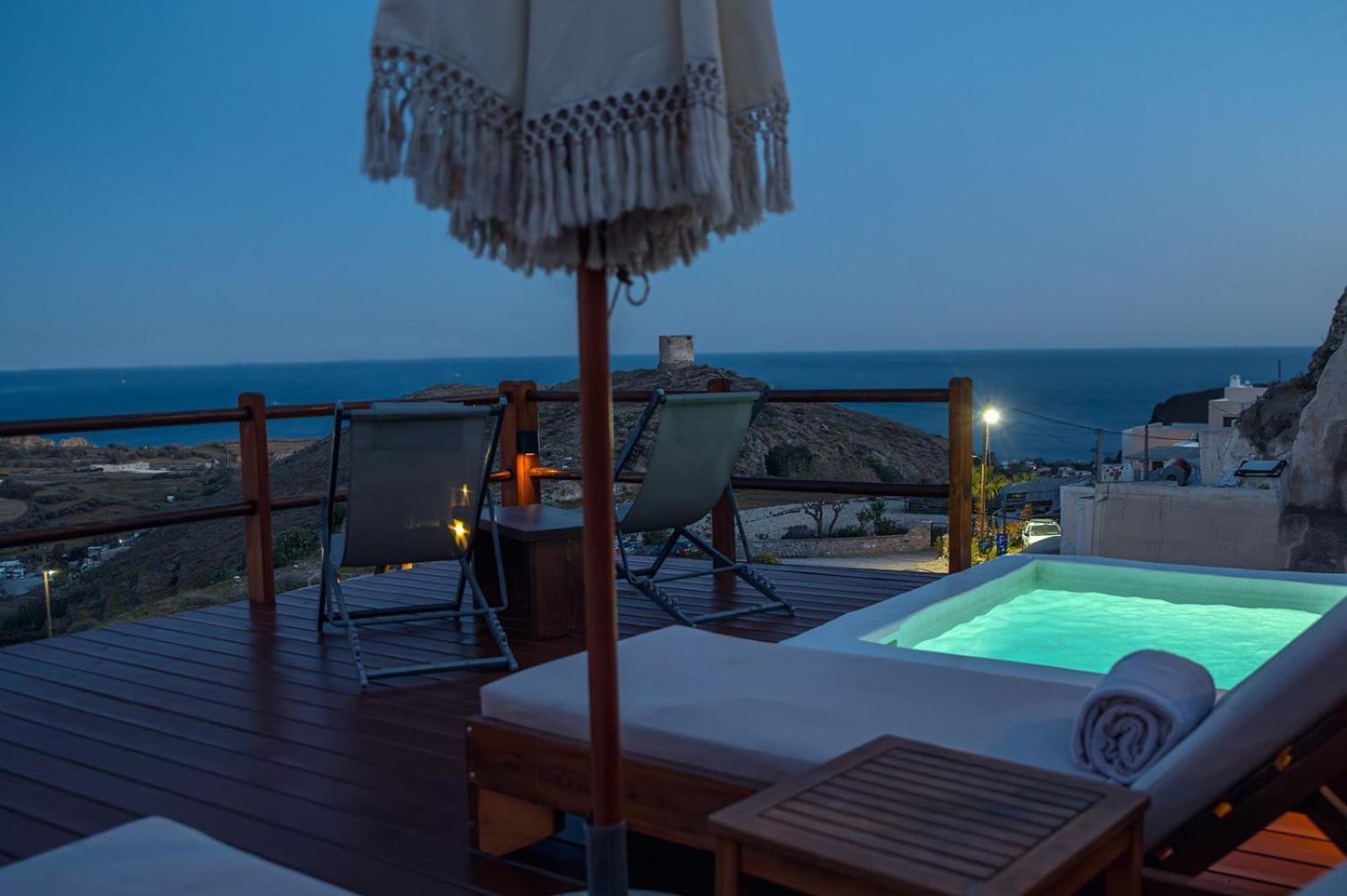 Santorini Rooftop Hot Tub With Panoramic Views Villa Akrotiri (Santorini)