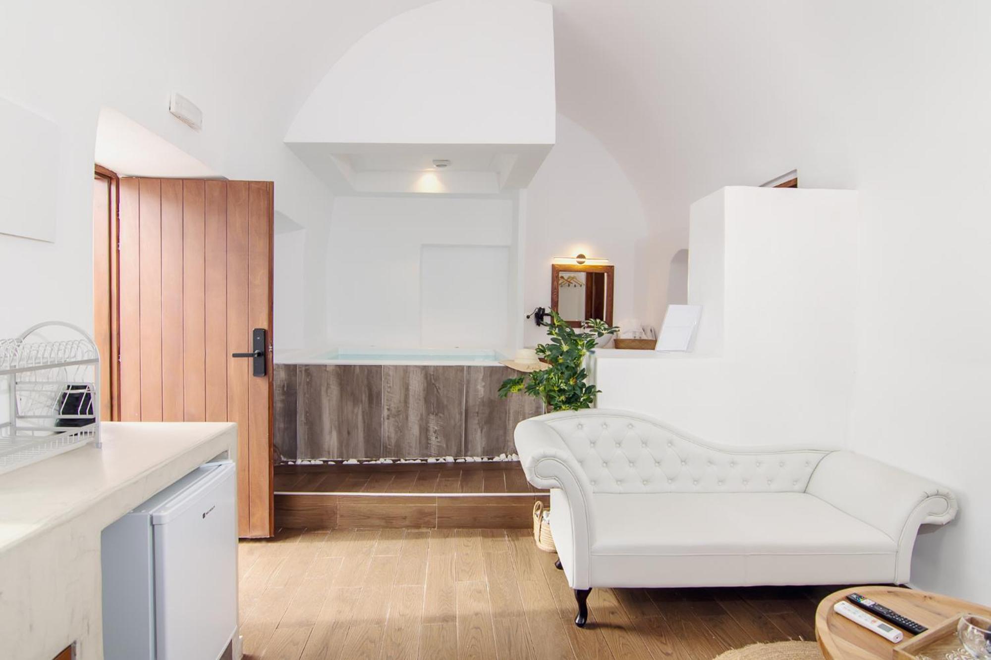 Villa Santorini Rooftop Hot Tub With Panoramic Views