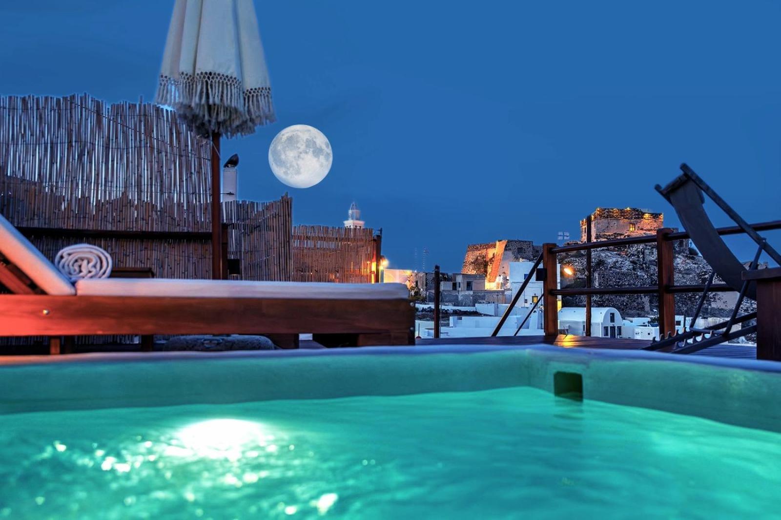 Santorini Rooftop Hot Tub With Panoramic Views