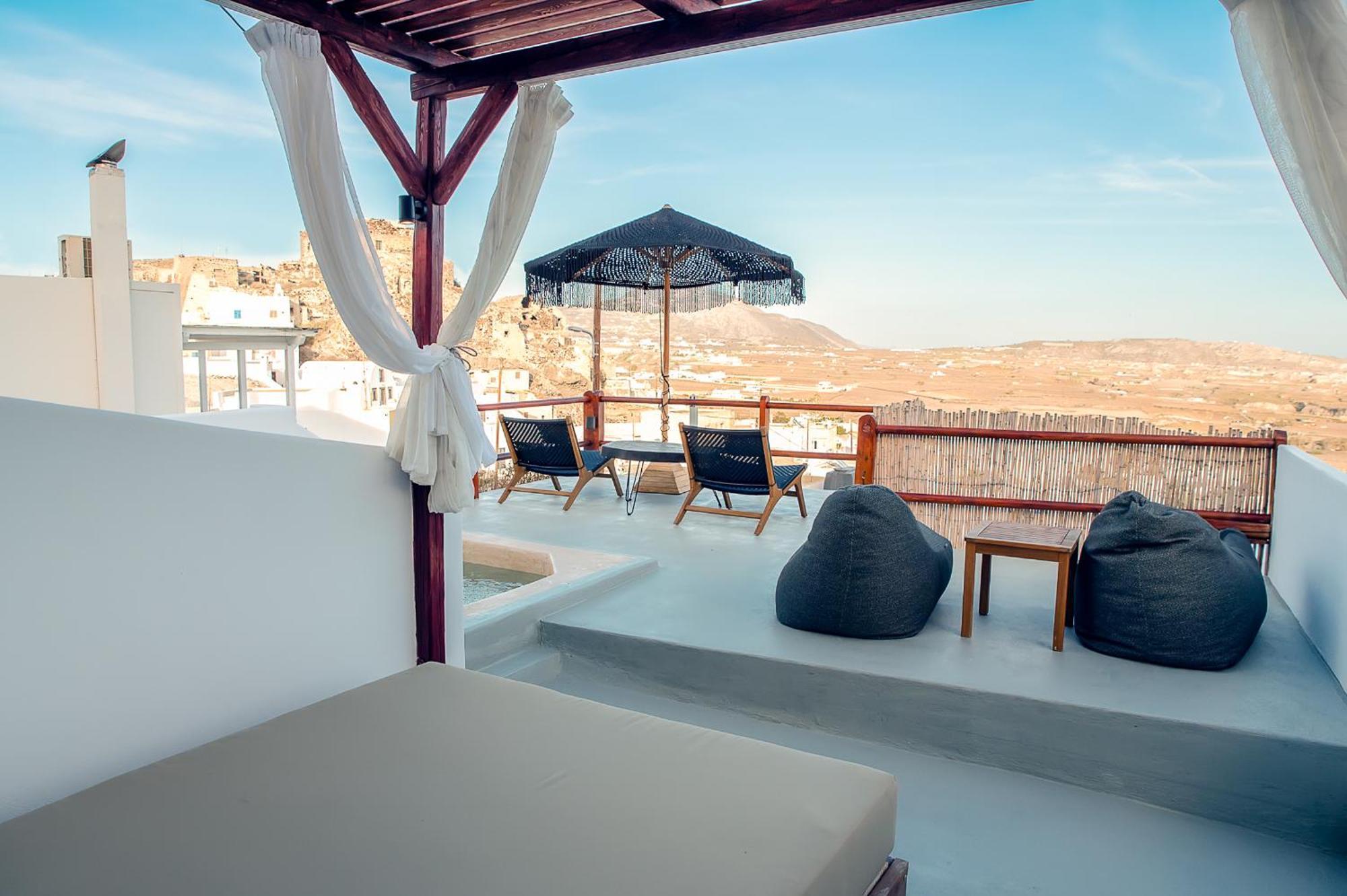 Santorini Rooftop Hot Tub With Panoramic Views * Akrotiri (Santorini)