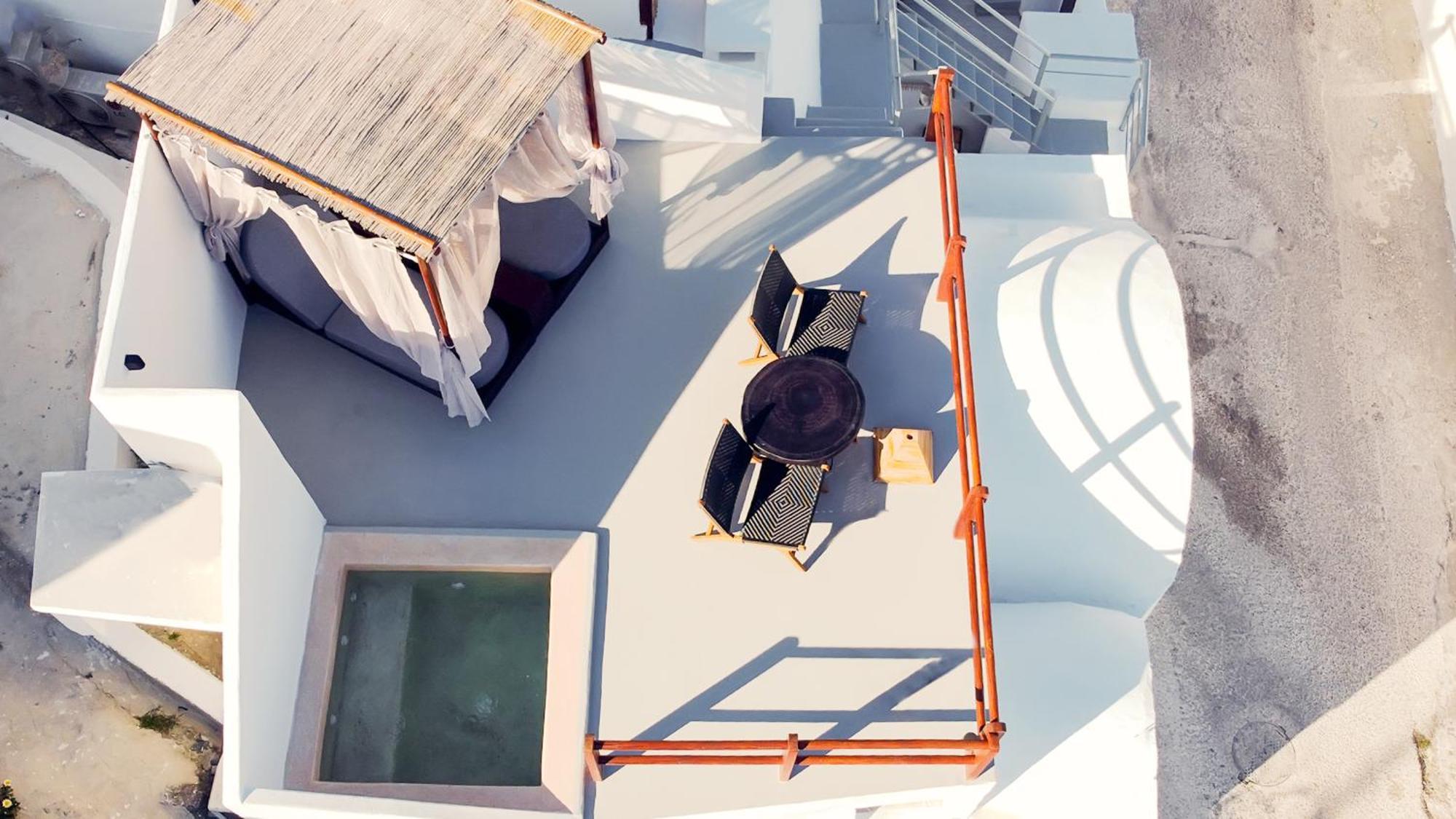 Santorini Rooftop Hot Tub With Panoramic Views
